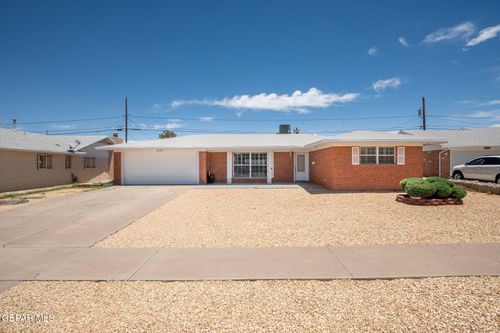 3218 Wedgewood Drive, El Paso, TX, 79925 | Card Image