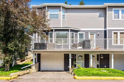 465 Regal Park Ne, Calgary, AB, T2E0S6 | Card Image