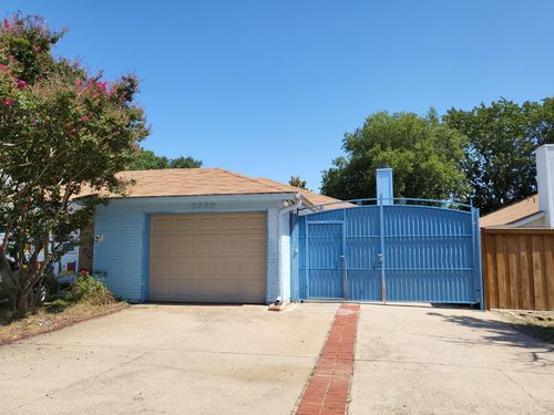 3320 Green Ridge St, Fort Worth, TX, 76133-7252 | Card Image