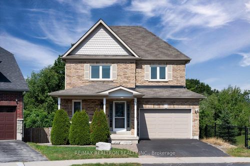 34 Megan Cres, Barrie, ON, L4N6E2 | Card Image