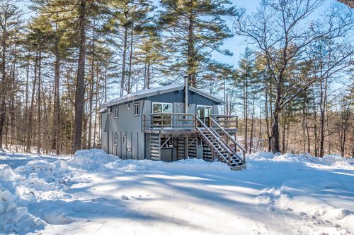 11 Keene Ln, Bridgton, ME, 04009-3301 | Card Image