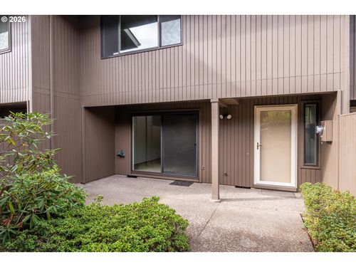 2295 Ridgeway Dr, Eugene, OR, 97401-6566 | Card Image