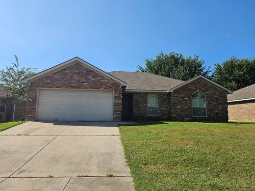 2001 Cancun Dr, Mansfield, TX, 76063-8520 | Card Image