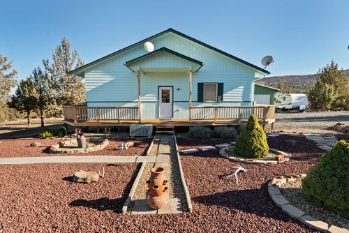 7002 Se Davis Loop, Prineville, OR, 97754-8871 | Card Image
