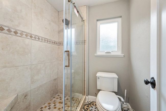 Primary Bathroom | Image 13