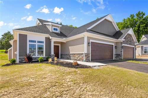 15 Eagle St, Rochester, NY, 14608-2250 | Card Image