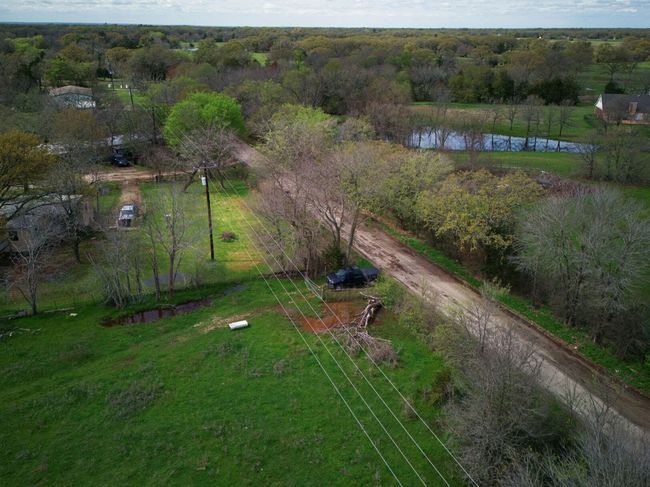 Entrance of the property. | Image 23