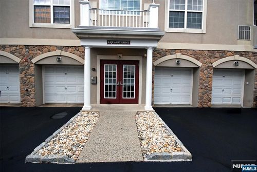 6 Quarry Dr, Woodland Park, NJ, 07424-4202 | Card Image