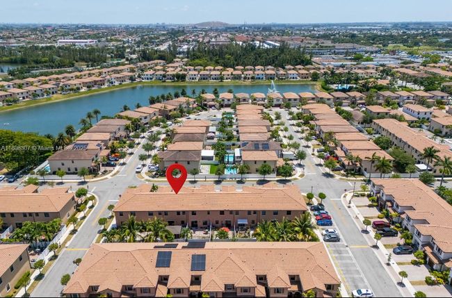 3427 W 89 Th Ter, Townhouse with 3 bedrooms, 3 bathrooms and null parking in HIALEAH FL | Image 52