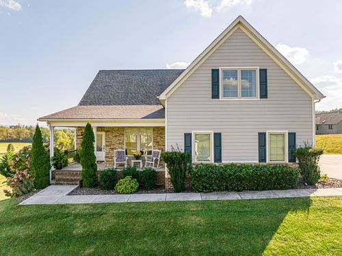 15590 Piper Spring Ave, Abingdon, VA, 24210-2216 | Card Image