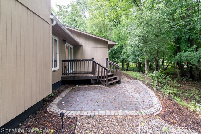 Deck and Patio | Image 43