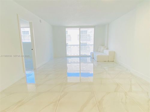 apt-323-401 Ocean Dr, Miami Beach, FL, 33139-6629 | Card Image