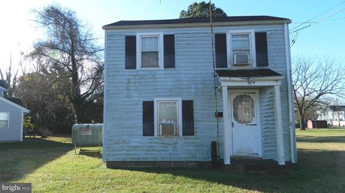 804 Gay St, DENTON, MD, 21629-1131 | Card Image