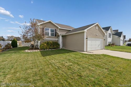 16519 Bedington Dr, Linden, MI, 48451-9183 | Card Image