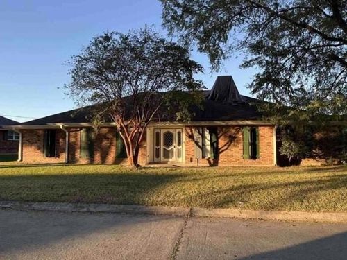 129 Belle Grove Dr, La Place, LA, 70068-5905 | Card Image