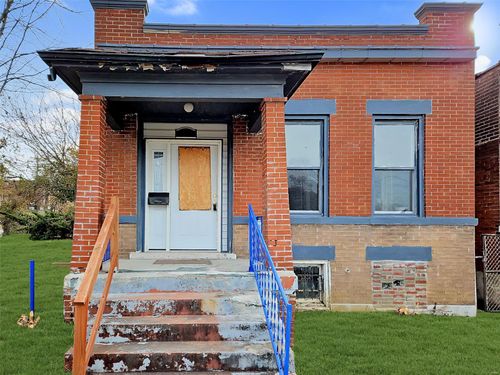 1636 Belt Ave, Saint Louis, MO, 63112-4334 | Card Image