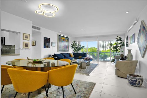 apt-4l-2451 Brickell Ave, Miami, FL, 33129-2432 | Card Image