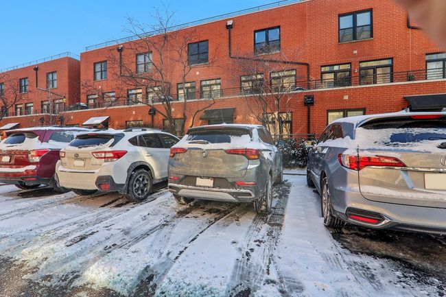 APT-207 - 2911 N Western Ave, Condo with 2 bedrooms, 2 bathrooms and 1 parking in CHICAGO IL | Image 27