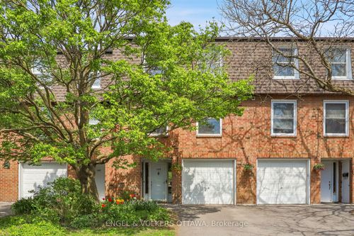 1089 Borden Side Rd, Ottawa, ON, K2C3P3 | Card Image