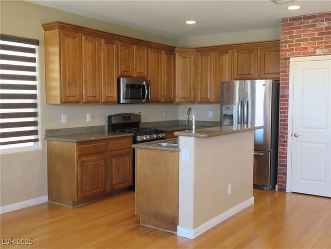 9342 Autumn View Ave, House other with 3 bedrooms, 3 bathrooms and null parking in Las Vegas NV | Image 13