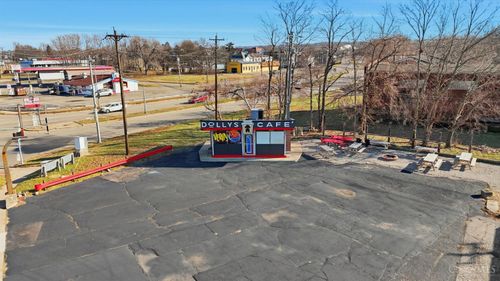 323 N Verity Pkwy, Middletown, OH, 45042 | Card Image