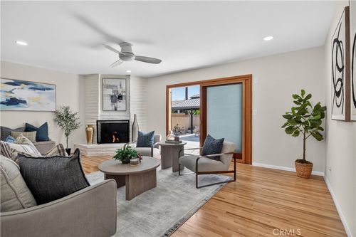 6692 Kiwi Cir, Cypress, CA, 90630-5712 | Card Image