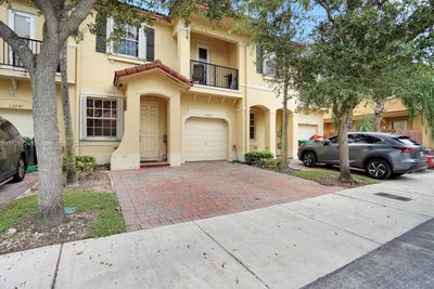 13251 Sw 130th Ave, Townhouse with 3 bedrooms, 2 bathrooms and null parking in Miami FL | Image 2