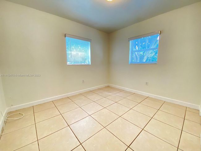 0 - 1280 Ne 211th Ter, House other with 3 bedrooms, 2 bathrooms and null parking in Miami FL | Image 14