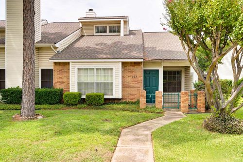 822 Creekside Dr, Lewisville, TX, 75067-5341 | Card Image