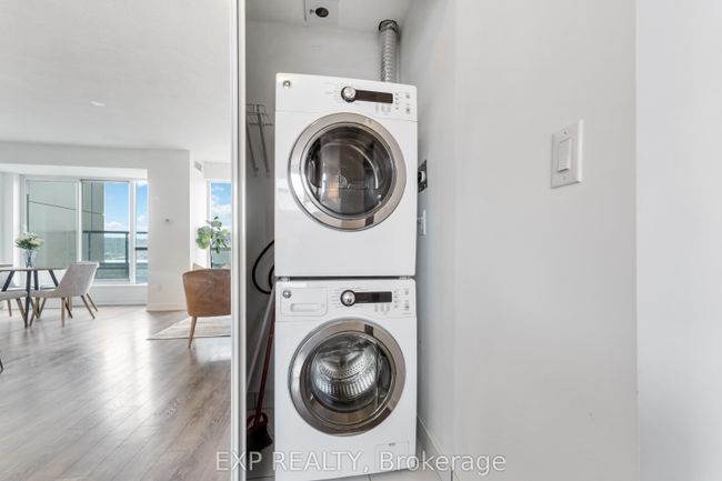 1001 - 550 N Service Rd, Condo with 2 bedrooms, 2 bathrooms and null parking in Grimsby ON | Image 18