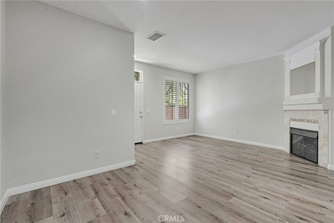 LIVING/DINING ROOM COMBO | Image 9