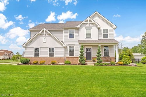 39154 Mcintosh Place, Avon, OH, 44011 | Card Image