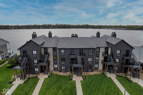 apt-410-102 Clarendon Dr, Noblesville, IN, 46062-9302 | Card Image