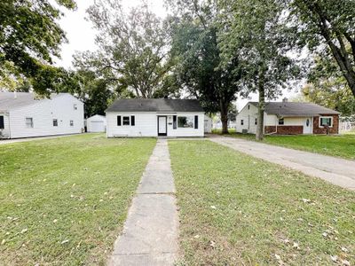 1216 E Third Street, House other with 2 bedrooms, 1 bathrooms and null parking in Mount Vernon IN | Image 2