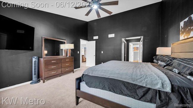 4013 Foxpointe Dr, Condo with 2 bedrooms, 3 bathrooms and null parking in West Bloomfield MI | Image 17