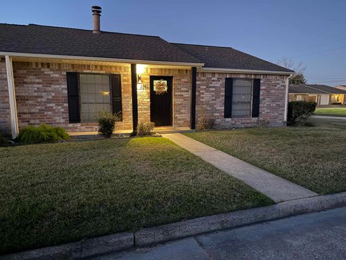1141 Sunmeadow Dr, Beaumont, TX, 77706-3985 | Card Image