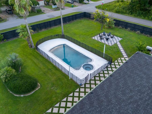 9115 Poco Rd, House other with 3 bedrooms, 2 bathrooms and 4 parking in Houston TX | Image 29