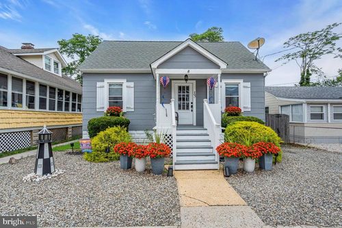 35 E Bayview Ave, Ocean Gate, NJ, 08740-1309 | Card Image