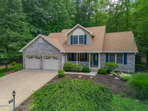 47 Delaware Dr W, Hazleton, PA, 18202-9184 | Card Image