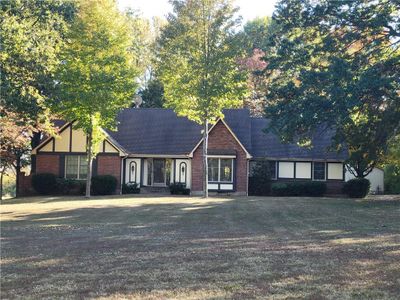 View of front of property featuring a front yard | Image 2