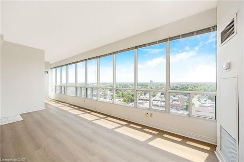 ss01-100 Millside Dr, Milton, ON, L9T5E2 | Card Image