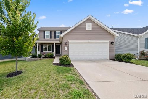 945 Crestwood Ln, O Fallon, MO, 63366-1676 | Card Image