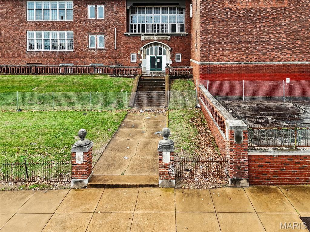 Commercial Sale in St Louis 3