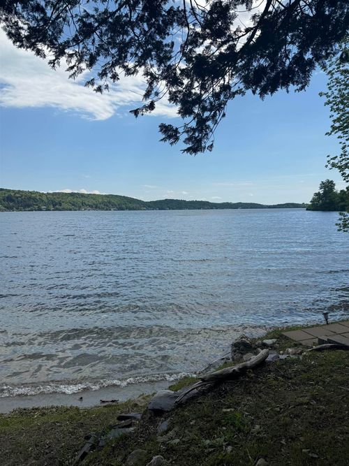 99 Spooner Pt, Castleton, VT, 05735-9451 | Card Image