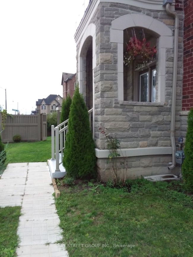 2 Pelee Ave, House other with 4 bedrooms, 3 bathrooms and 2 parking in Kleinburg ON | Image 46
