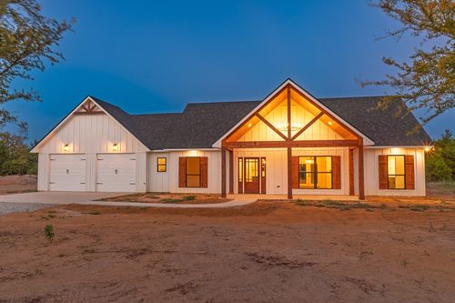 205 Blessings Way, Colbert, OK, 74733-4006 | Card Image