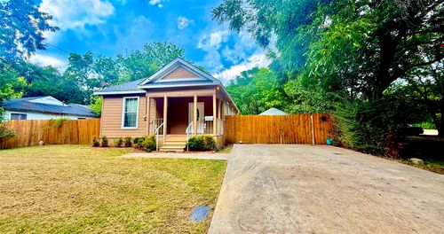 605 E Hickory St, Kaufman, TX, 75142-1519 | Card Image