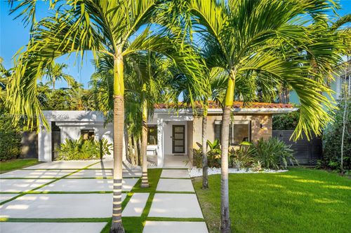 8033 Noremac Ave, Miami Beach, FL, 33141-1753 | Card Image