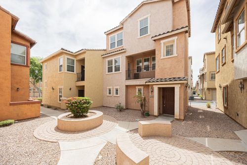 2032 N 78th Gln, Phoenix, AZ, 85035-5134 | Card Image