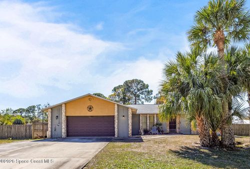 4651 N Friday Cir, Cocoa, FL, 32926-3401 | Card Image